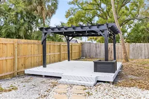 1016 26th St W, Bradenton, FL 34205 - Photo 31