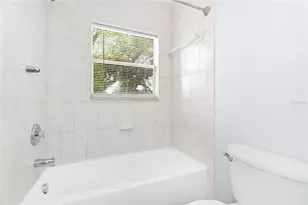 1016 26th St W, Bradenton, FL 34205 - Photo 21