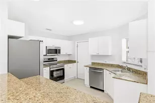 1016 26th St W, Bradenton, FL 34205 - Photo 13