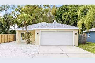 1016 26th Street W, Bradenton, FL 34205 - Photo 1