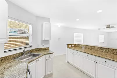 1016 26th Street W, Bradenton, FL 34205 - Photo 15