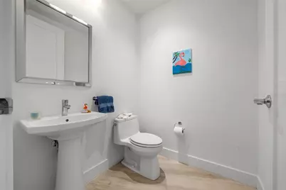 1155 N Gulfstream Avenue #802, Sarasota, FL 34236 - Photo 23