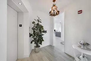 1155 N Gulfstream Ave, Sarasota, FL 34236 - Photo 3