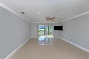 2616 Hidden Lake Dr N, Sarasota, FL 34237 - Photo 5