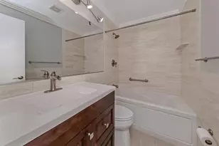 2616 Hidden Lake Dr N, Sarasota, FL 34237 - Photo 21