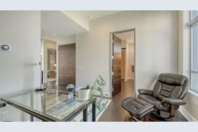 211 Cosmopolitan Court #211, Sarasota, FL 34236 - Photo 17