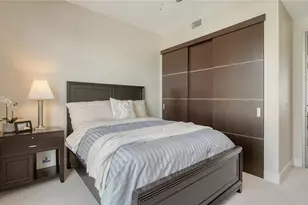 211 Cosmopolitan Ct, Sarasota, FL 34236 - Photo 19