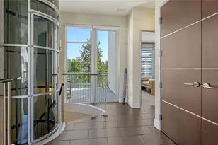 211 Cosmopolitan Ct, Sarasota, FL 34236 - Photo 21