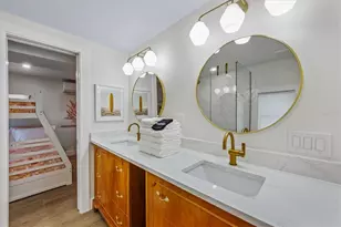 112 Cedar Ave, Anna Maria, FL 34216 - Photo 25