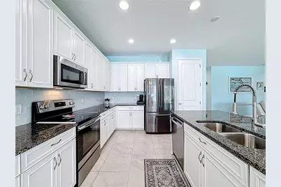 11437 Montserrat Drive, Venice, FL 34293 - Photo 15