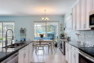 11437 Montserrat Dr, Venice, FL 34293 - Photo 17