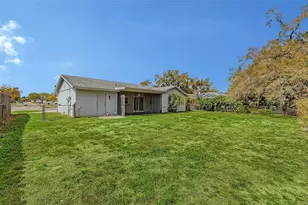 3415 Woodmont Dr, Sarasota, FL 34232 - Photo 31