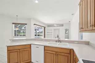 6503 Drewrys Bluff, Bradenton, FL 34203 - Photo 9