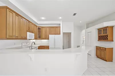 6503 Drewrys Bluff, Bradenton, FL 34203 - Photo 9