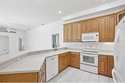 6503 Drewrys Bluff, Bradenton, FL 34203 - Photo 7