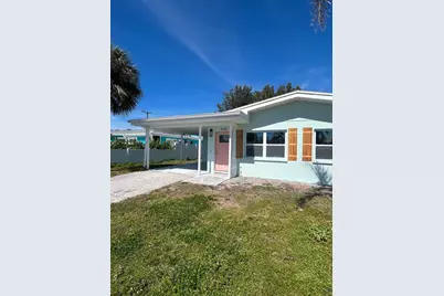 428 62nd Street, Holmes Beach, FL 34217 - Photo 1