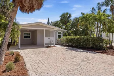 5803 De Palmas Avenue, Holmes Beach, FL 34217 - Photo 29