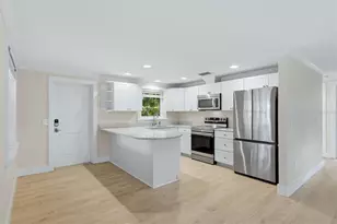 5803 De Palmas Ave, Holmes Beach, FL 34217 - Photo 5