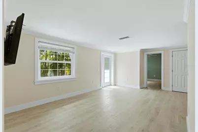 5803 De Palmas Avenue, Holmes Beach, FL 34217 - Photo 15