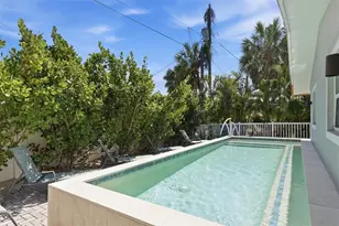 5803 De Palmas Ave, Holmes Beach, FL 34217 - Photo 3