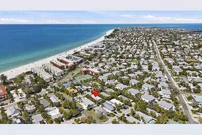 5803 De Palmas Avenue, Holmes Beach, FL 34217 - Photo 31