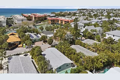5803 De Palmas Avenue, Holmes Beach, FL 34217 - Photo 37