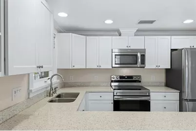 5803 De Palmas Avenue, Holmes Beach, FL 34217 - Photo 19