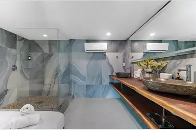 811 N Shore Drive, Anna Maria, FL 34216 - Photo 17