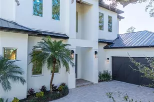 2420 Floyd St, Sarasota, FL 34239 - Photo 5