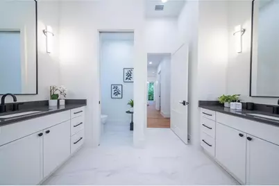 2420 Floyd Street, Sarasota, FL 34239 - Photo 41