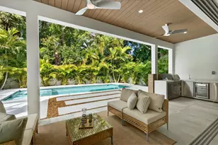 1671 Arlington St, Sarasota, FL 34239 - Photo 13