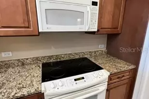 7710 Lake Vista Ct, Lakewood Ranch, FL 34202 - Photo 7