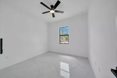 635 Summit Avenue S, Lehigh Acres, FL 33974 - Photo 21