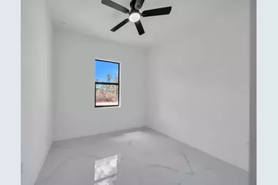 635 Summit Avenue S, Lehigh Acres, FL 33974 - Photo 19