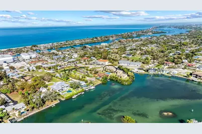 101 Louella Lane #5, Nokomis, FL 34275 - Photo 3