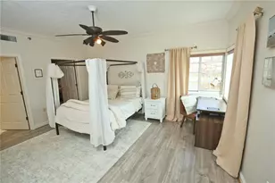 3731 Sarasota Square Blvd, Sarasota, FL 34238 - Photo 11