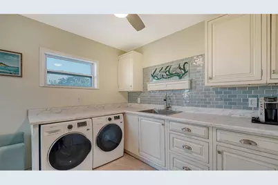 5500 Merrimac Drive, Sarasota, FL 34231 - Photo 25