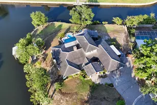 5500 Merrimac Dr, Sarasota, FL 34231 - Photo 7