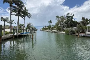 3441 Gulfmead Dr, Sarasota, FL 34242 - Photo 13