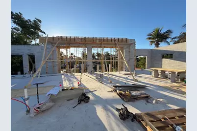 3441 Gulfmead Drive, Sarasota, FL 34242 - Photo 33