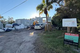 3441 Gulfmead Dr, Sarasota, FL 34242 - Photo 21