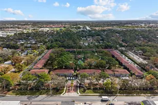 930 La Costa Cir, Sarasota, FL 34237 - Photo 3