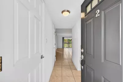 930 La Costa Circle #2, Sarasota, FL 34237 - Photo 15