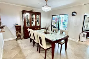 6075 Glendale Dr, Boca Raton, FL 33433 - Photo 3