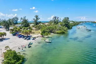 918 Capri Isles Blvd, Venice, FL 34292 - Photo 91