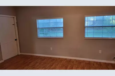 5619 Colonial Oaks Boulevard, Sarasota, FL 34232 - Photo 19