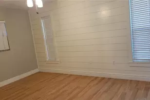 5619 Colonial Oaks Blvd, Sarasota, FL 34232 - Photo 9