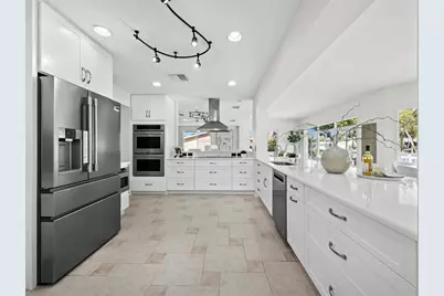 951 Contento St., Siesta Key, FL 34242 - Photo 13