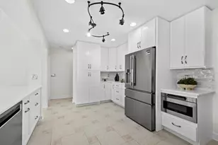 951 Contento St, Siesta Key, FL 34242 - Photo 17