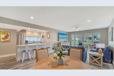 1050 W Peppertree Lane #116B, Sarasota, FL 34242 - Photo 13